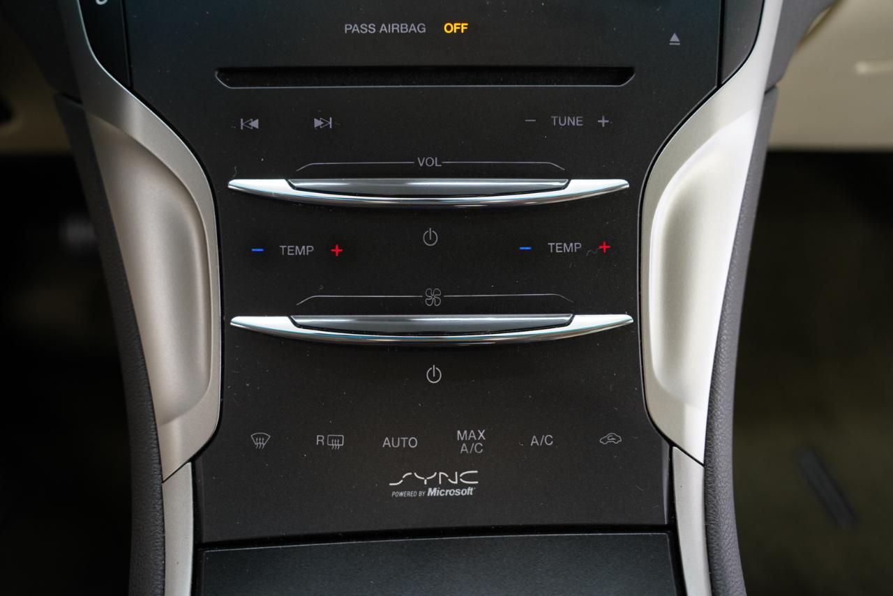 Lincoln MKZ 4dr Sdn FWD 2013