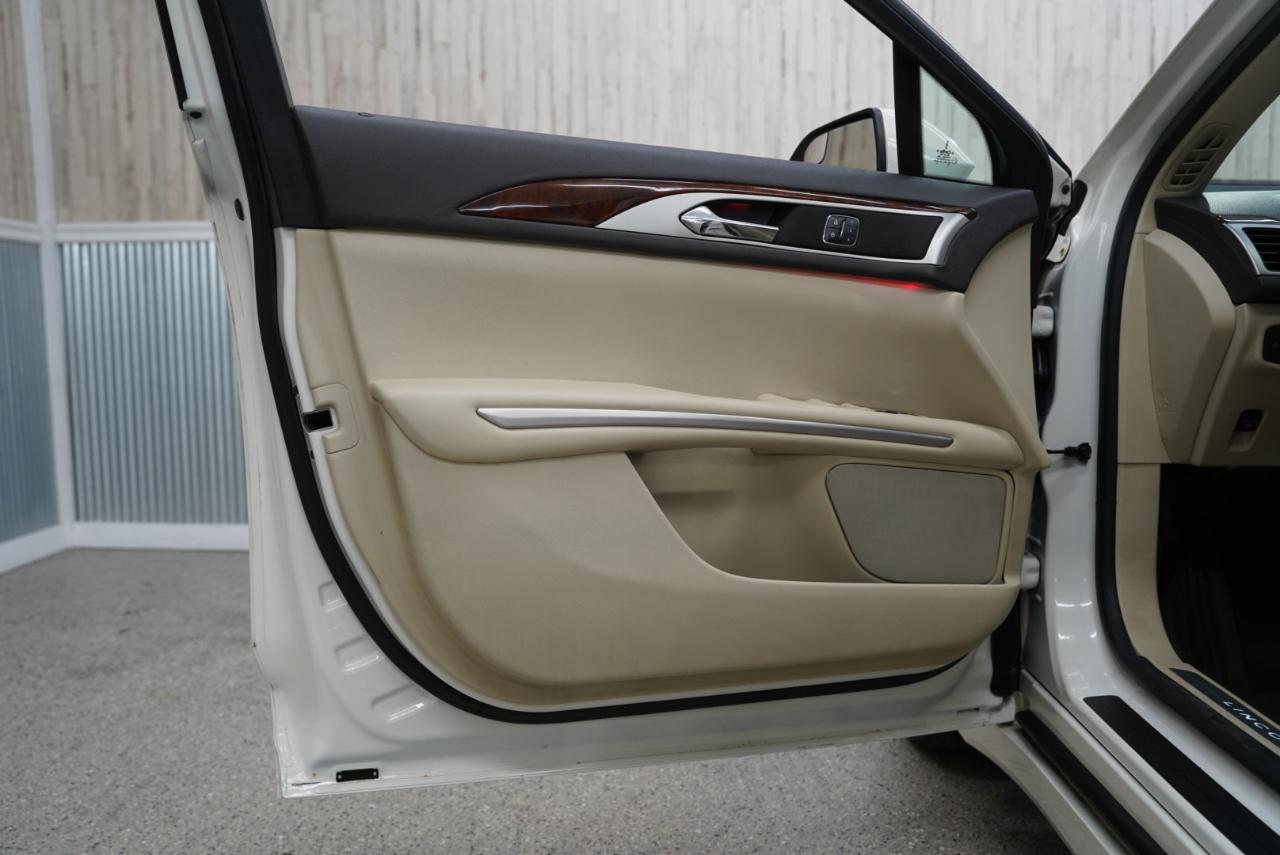 Lincoln MKZ 4dr Sdn FWD 2013