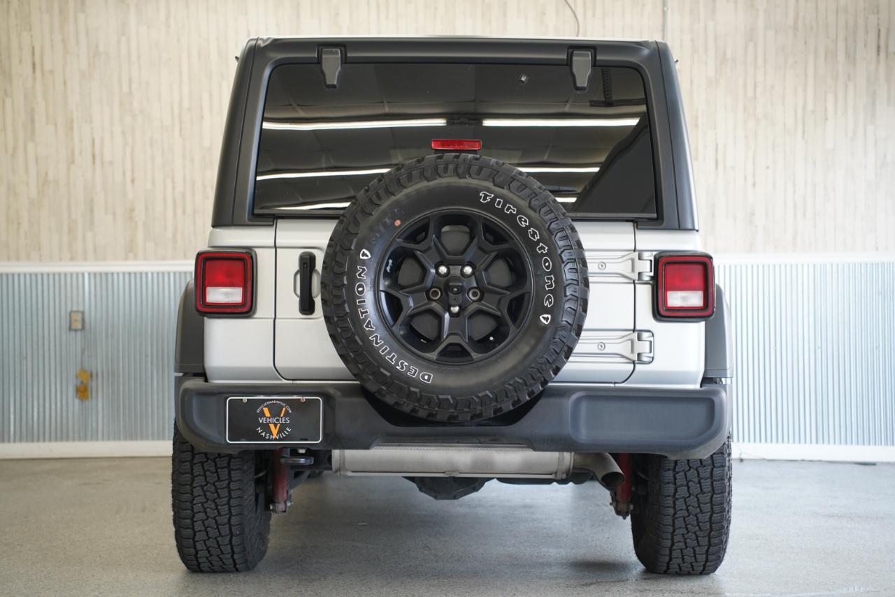 Jeep Wrangler Willys 4 Door 4x4 2023