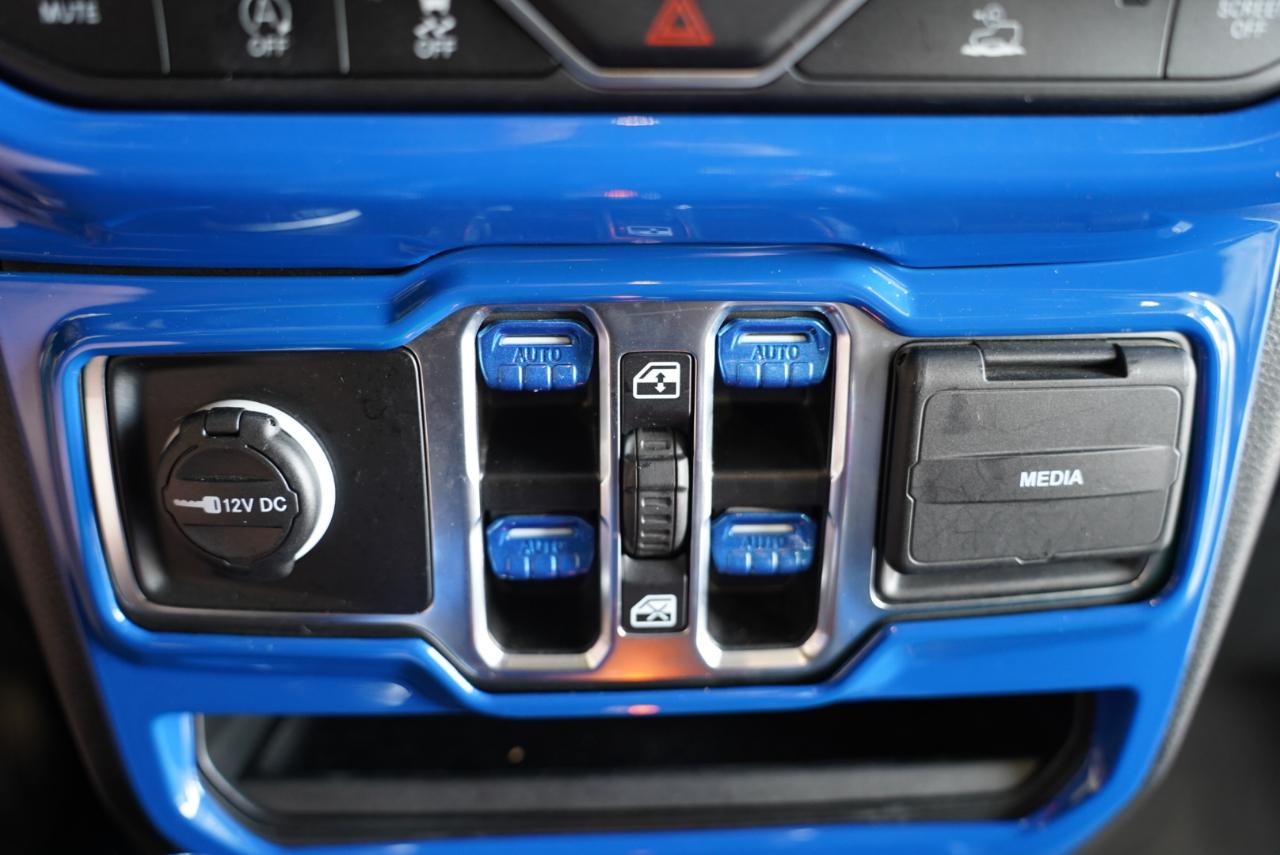 Jeep Wrangler Willys 4 Door 4x4 2023