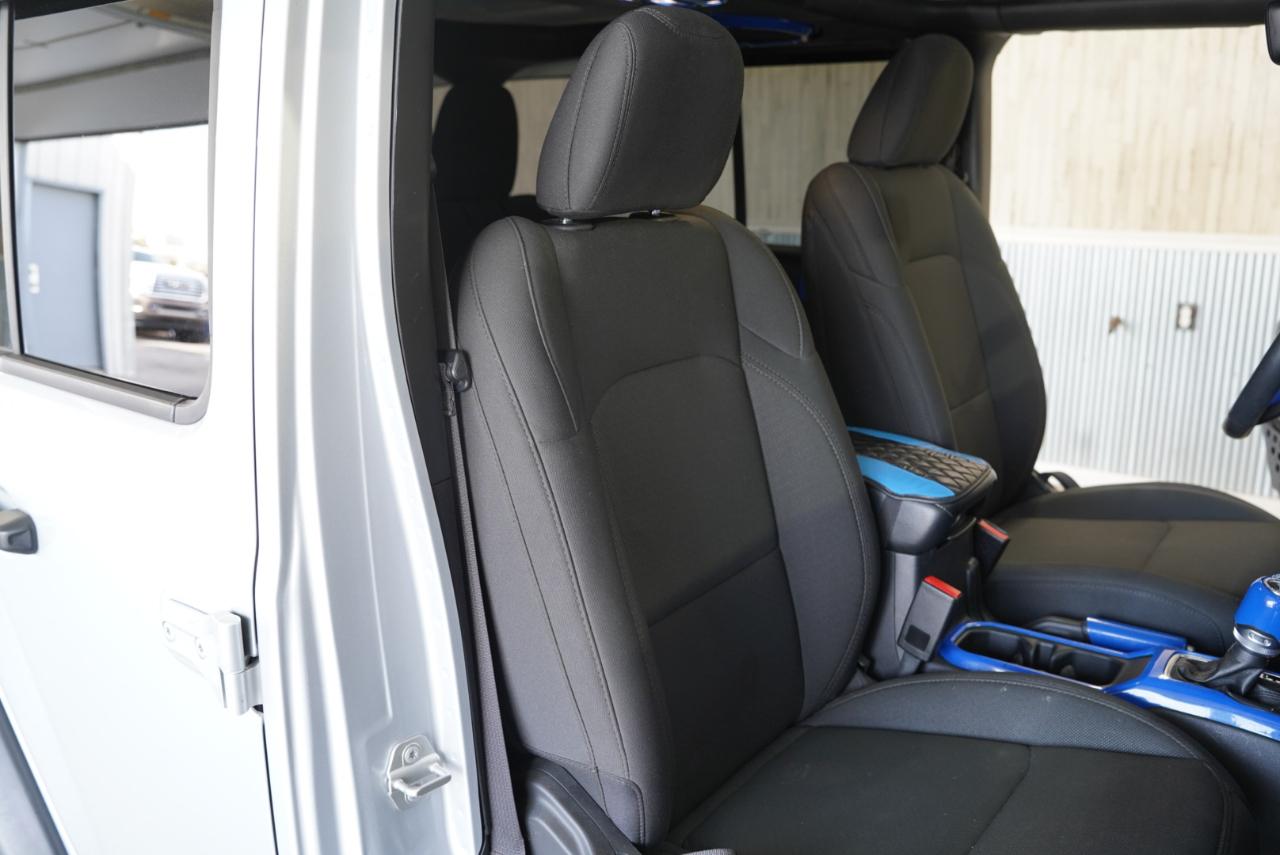 Jeep Wrangler Willys 4 Door 4x4 2023