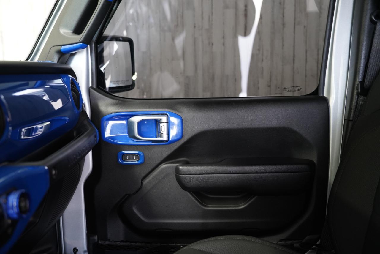 Jeep Wrangler Willys 4 Door 4x4 2023