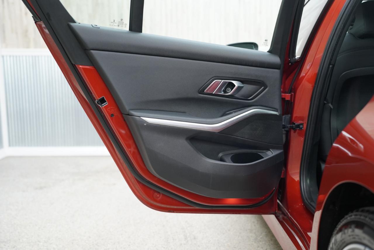 BMW 3 Series 330i xDrive Sedan North America 2020