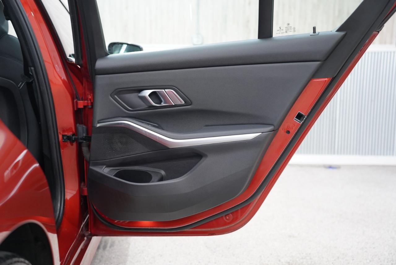 BMW 3 Series 330i xDrive Sedan North America 2020