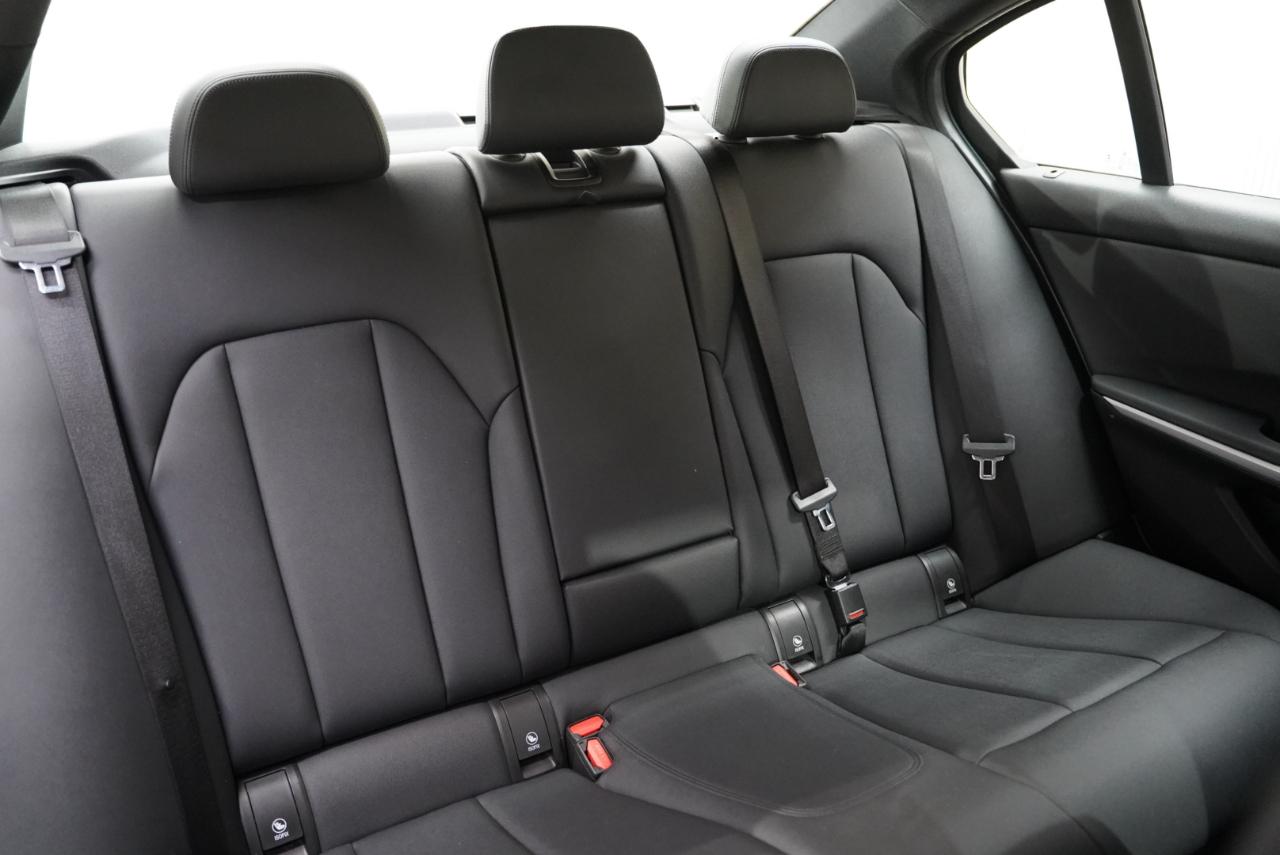 BMW 3 Series 330i xDrive Sedan North America 2020