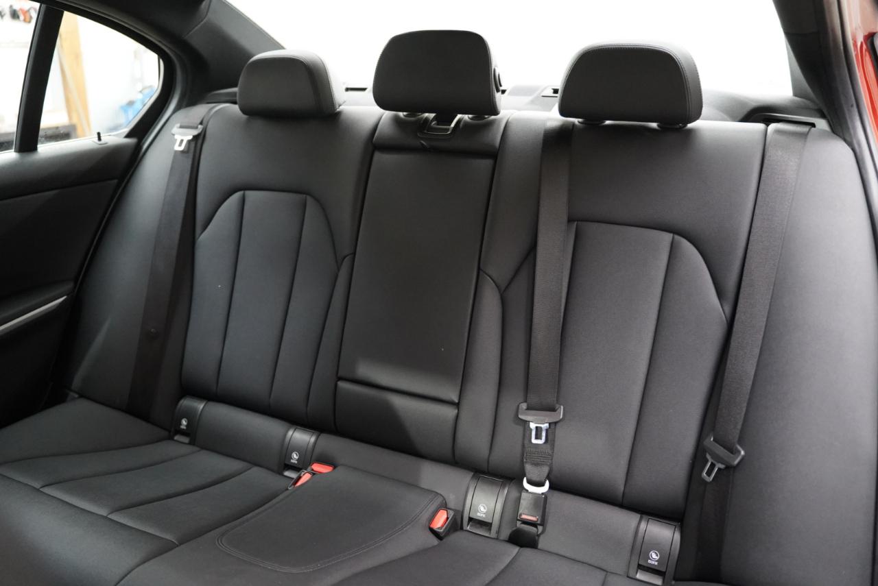 BMW 3 Series 330i xDrive Sedan North America 2020