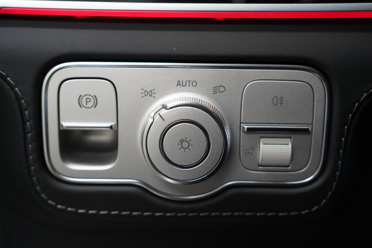 Mercedes-Benz GLS Maybach GLS 600 4MATIC SUV 2024