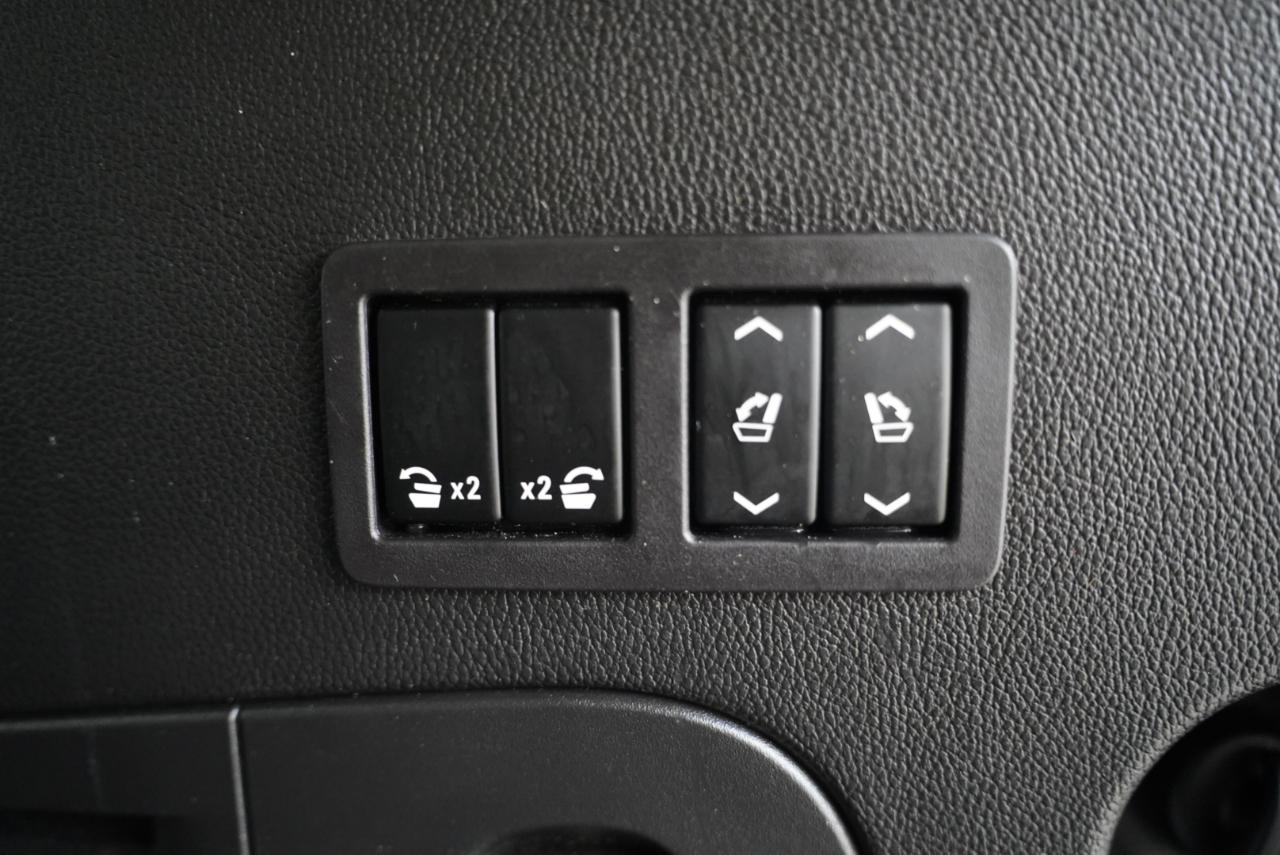 GMC Yukon 4WD 4dr SLT 2017