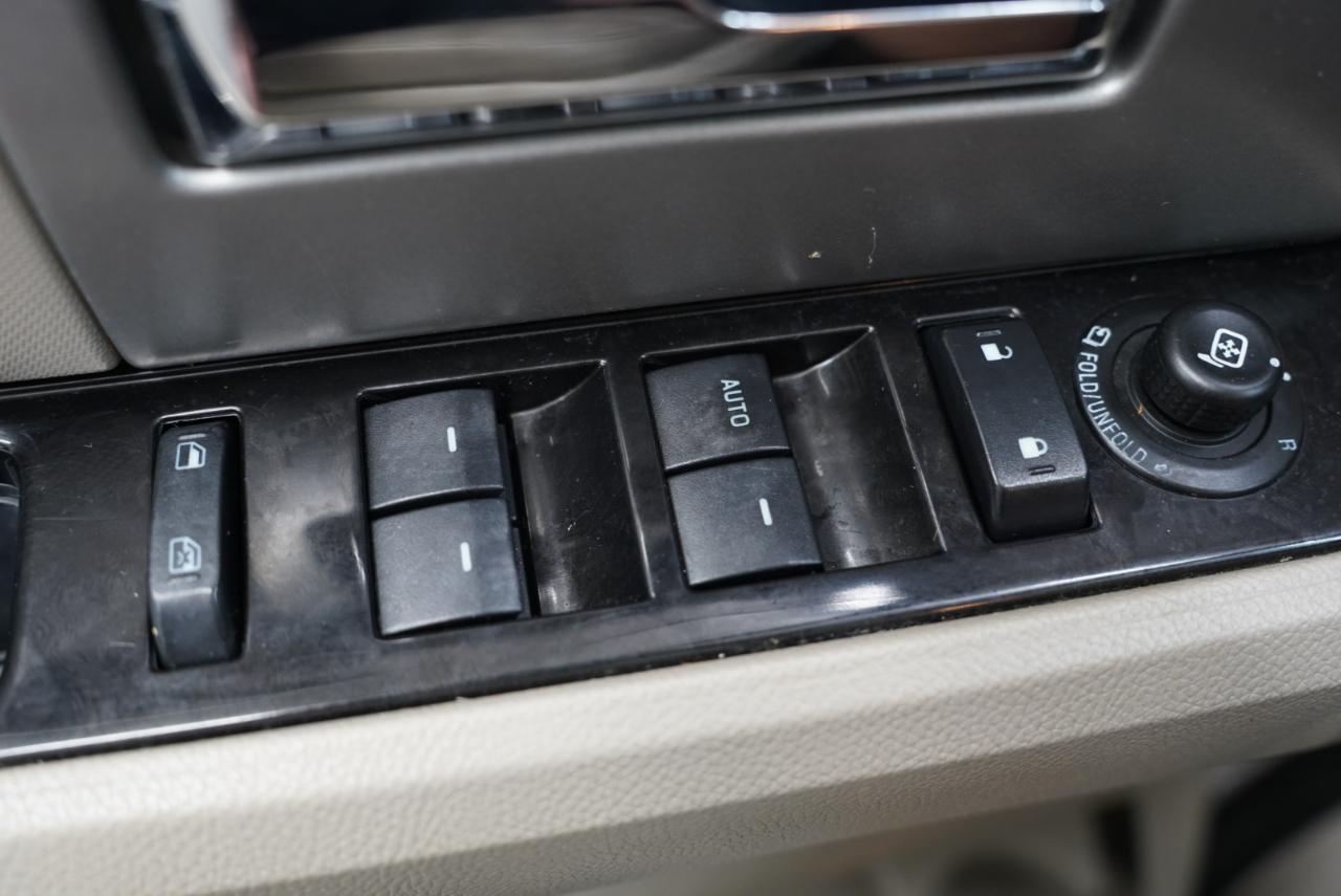 Ford Expedition 2WD 4dr Limited 2013