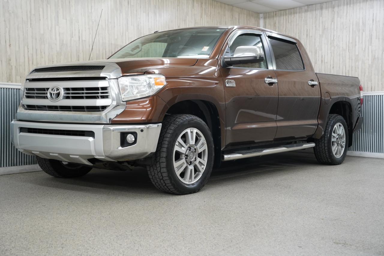 Toyota Tundra 4WD Truck  2015