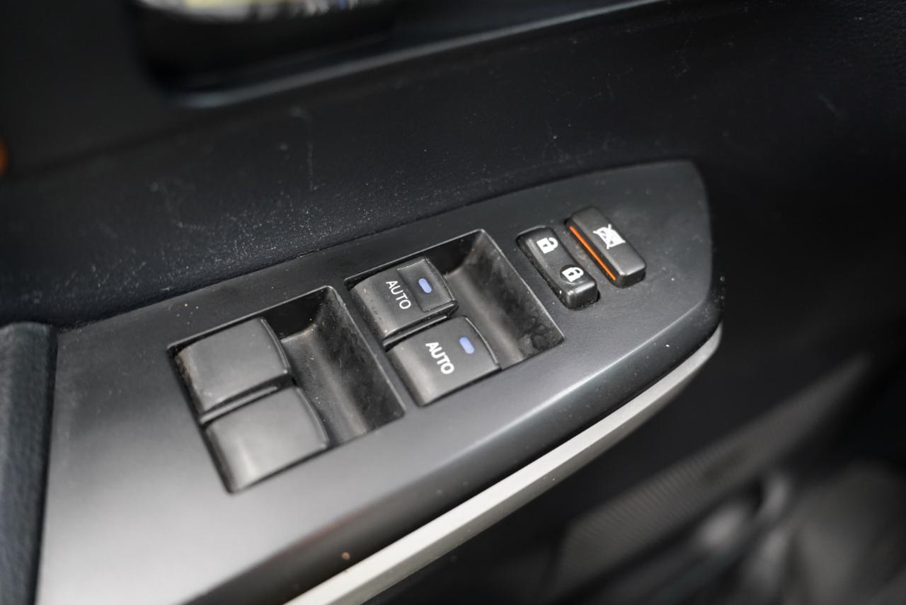 Toyota Tundra 4WD Truck  2015