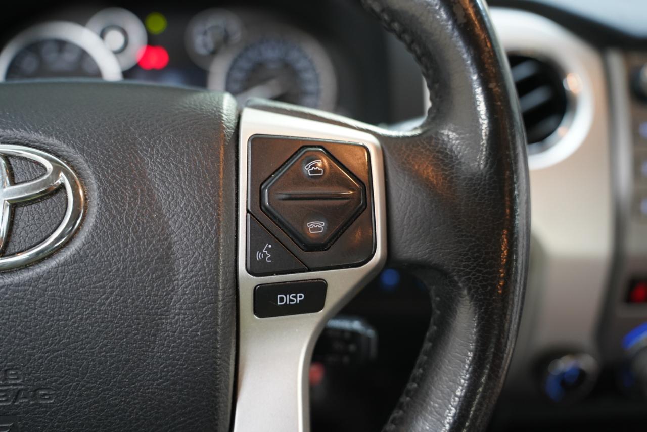 Toyota Tundra 4WD Truck  2015