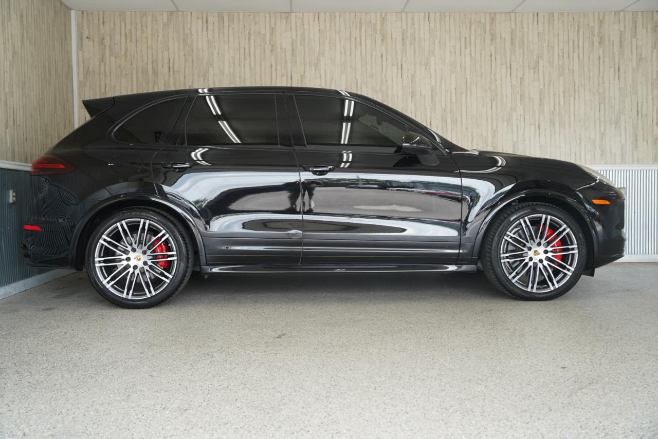 Porsche Cayenne AWD 4dr GTS 2016