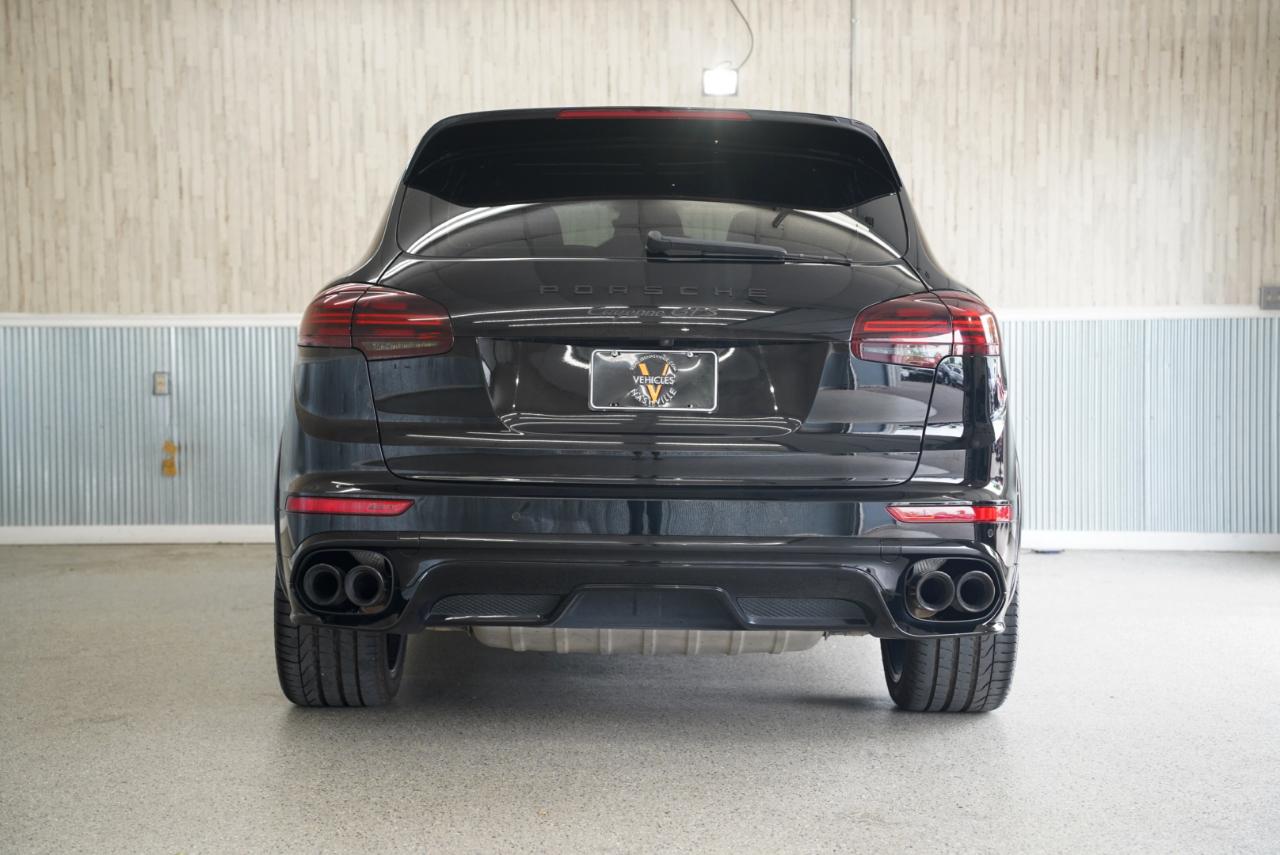 Porsche Cayenne AWD 4dr GTS 2016