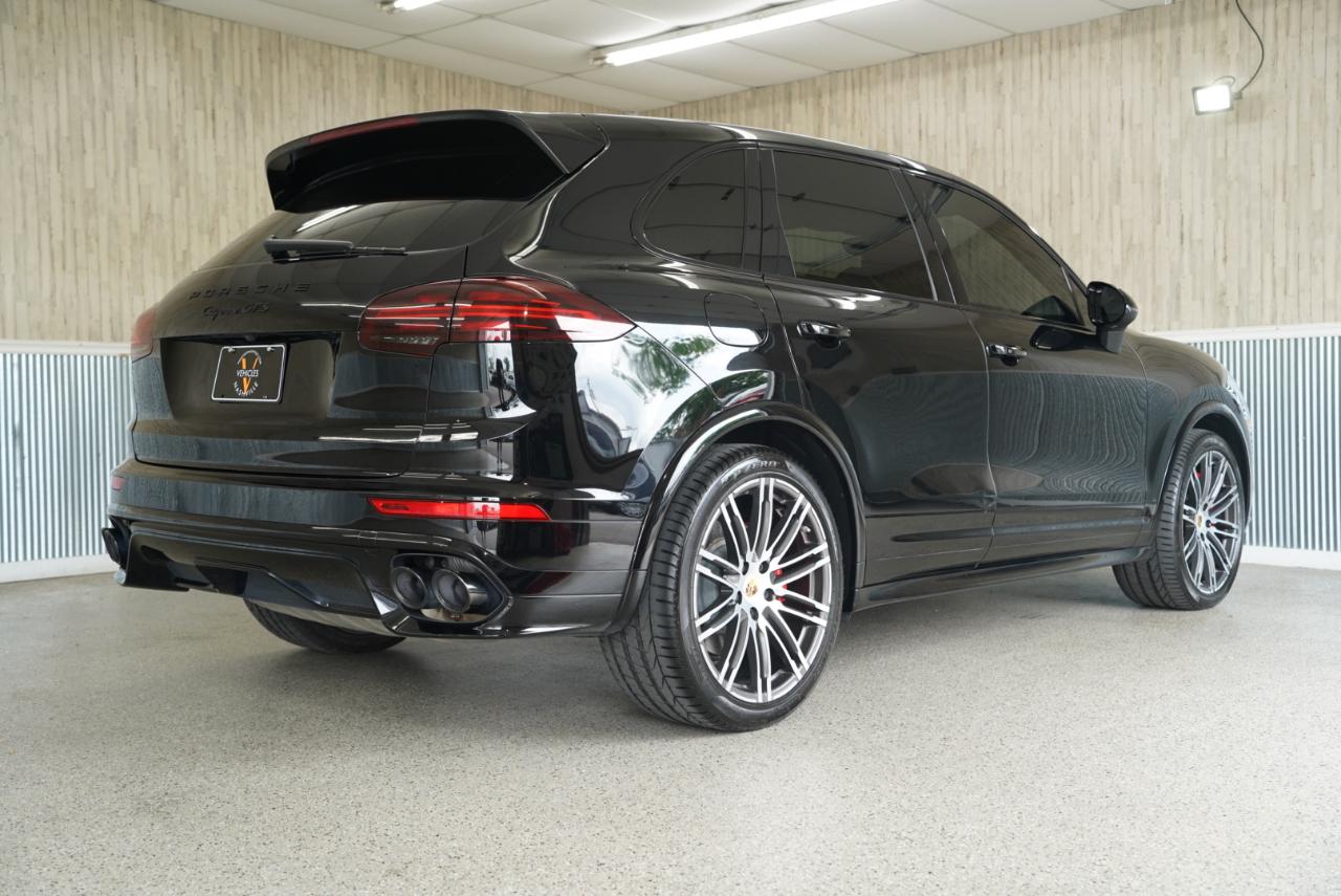 Porsche Cayenne AWD 4dr GTS 2016
