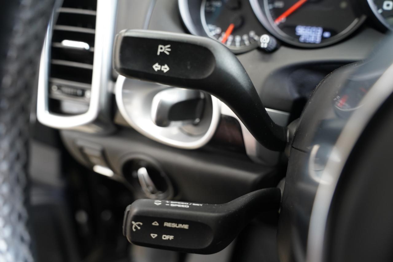 Porsche Cayenne AWD 4dr GTS 2016