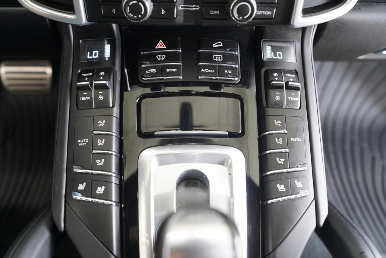 Porsche Cayenne AWD 4dr GTS 2016