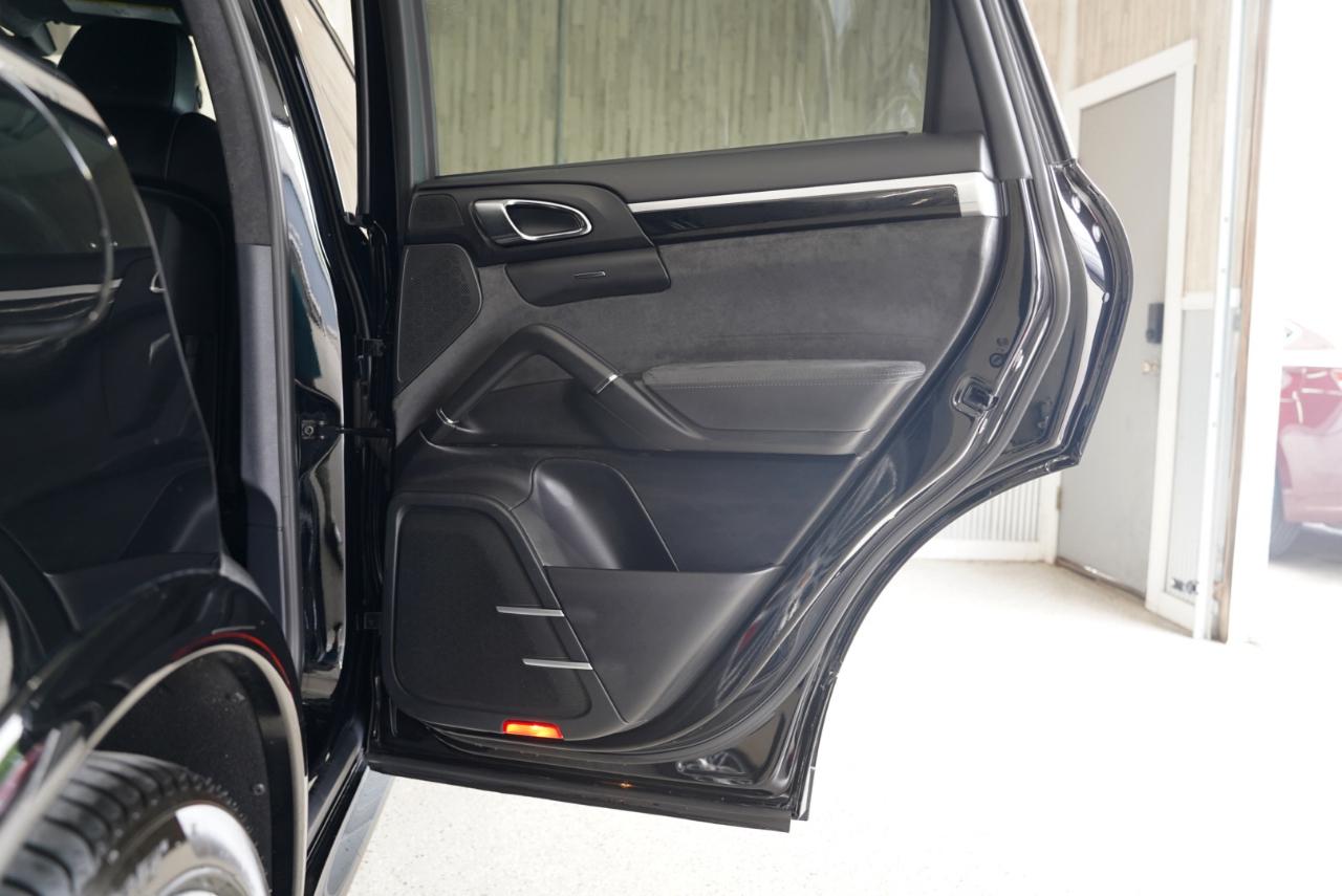 Porsche Cayenne AWD 4dr GTS 2016