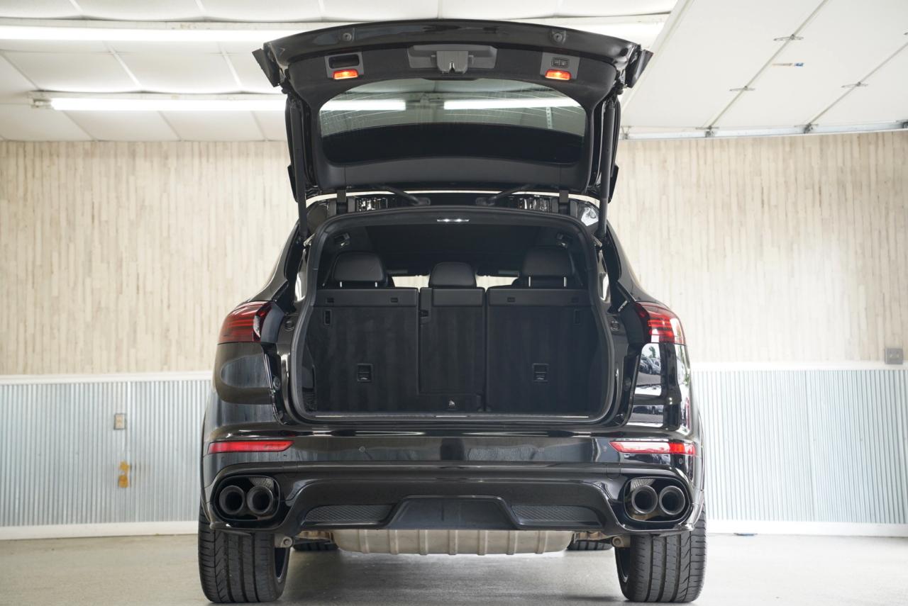 Porsche Cayenne AWD 4dr GTS 2016