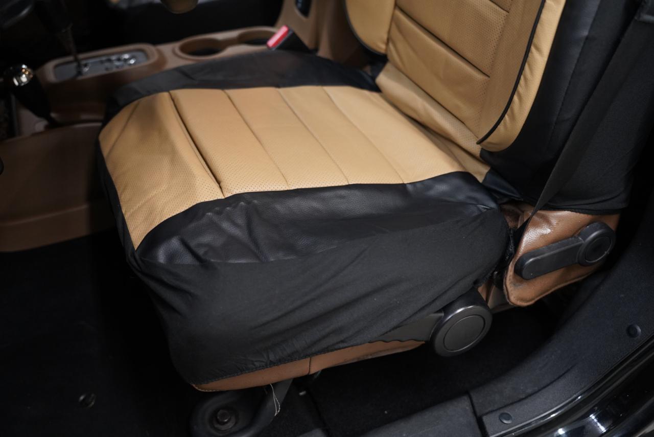 Jeep Wrangler Unlimited 4WD 4dr Sahara 2012