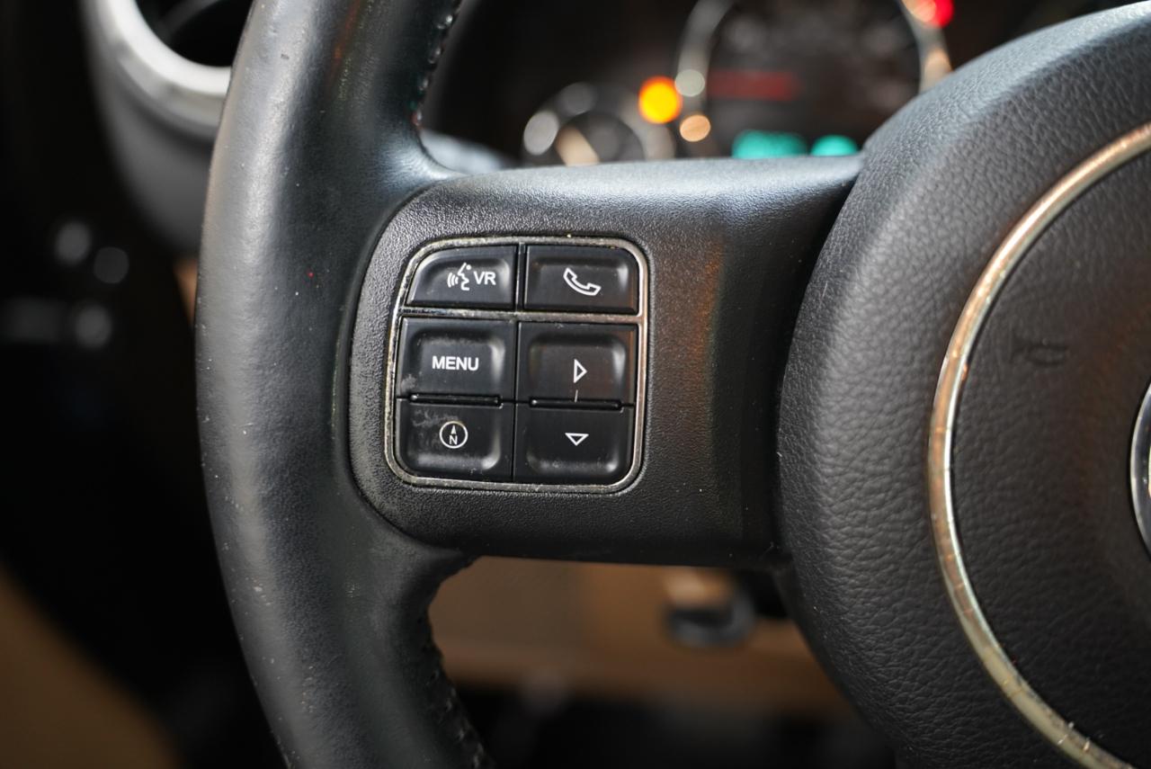 Jeep Wrangler Unlimited 4WD 4dr Sahara 2012