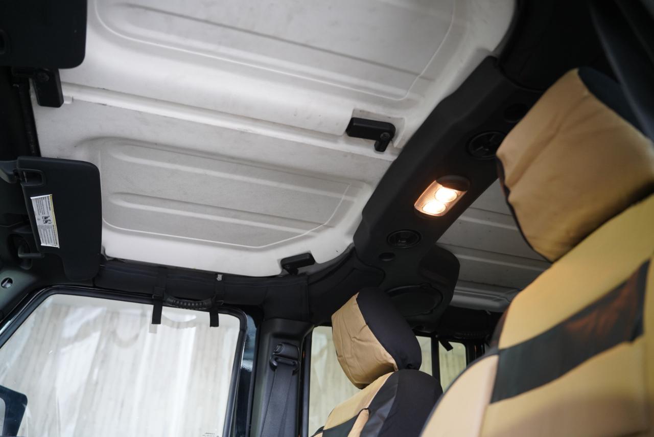 Jeep Wrangler Unlimited 4WD 4dr Sahara 2012