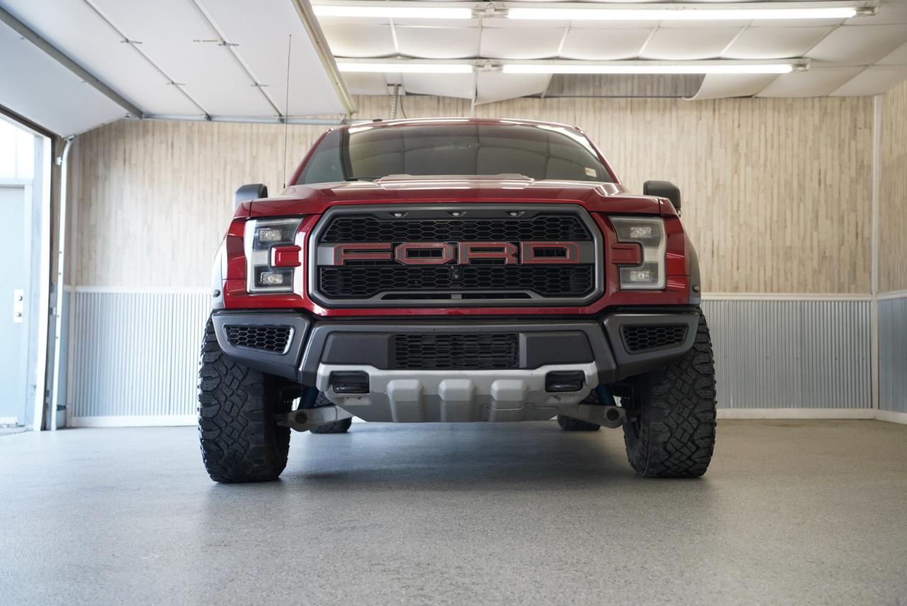 Ford F-150 Raptor 4WD SuperCrew 5.5' Box 2017