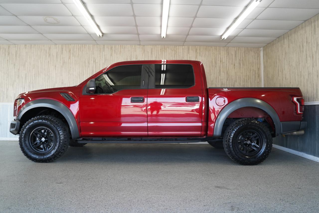Ford F-150 Raptor 4WD SuperCrew 5.5' Box 2017