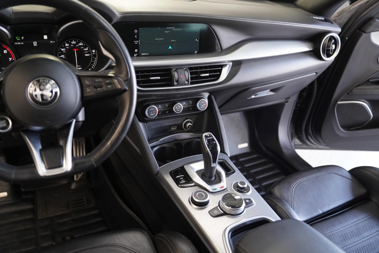 Alfa Romeo Stelvio Ti Sport AWD 2021