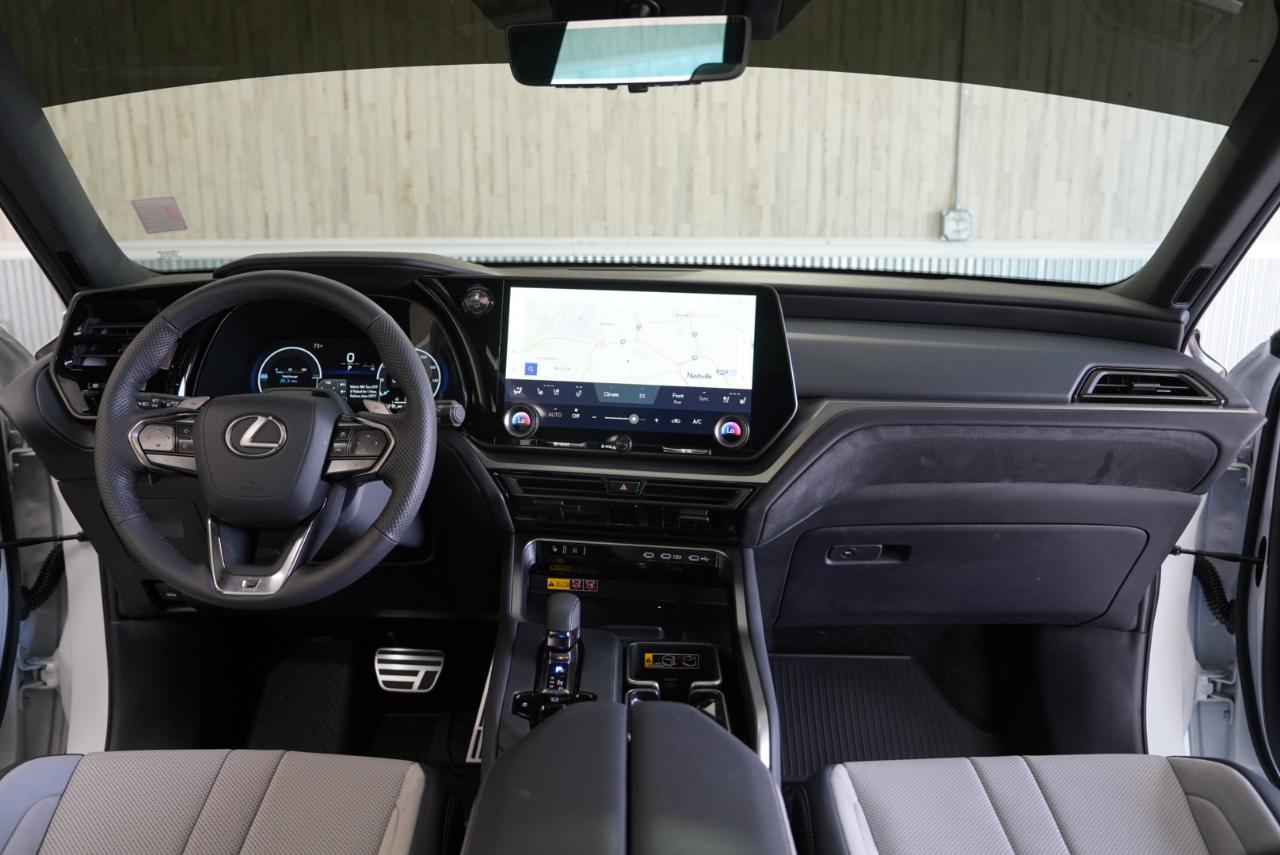 Lexus TX TX 500h F SPORT Performance Premium AWD 2026