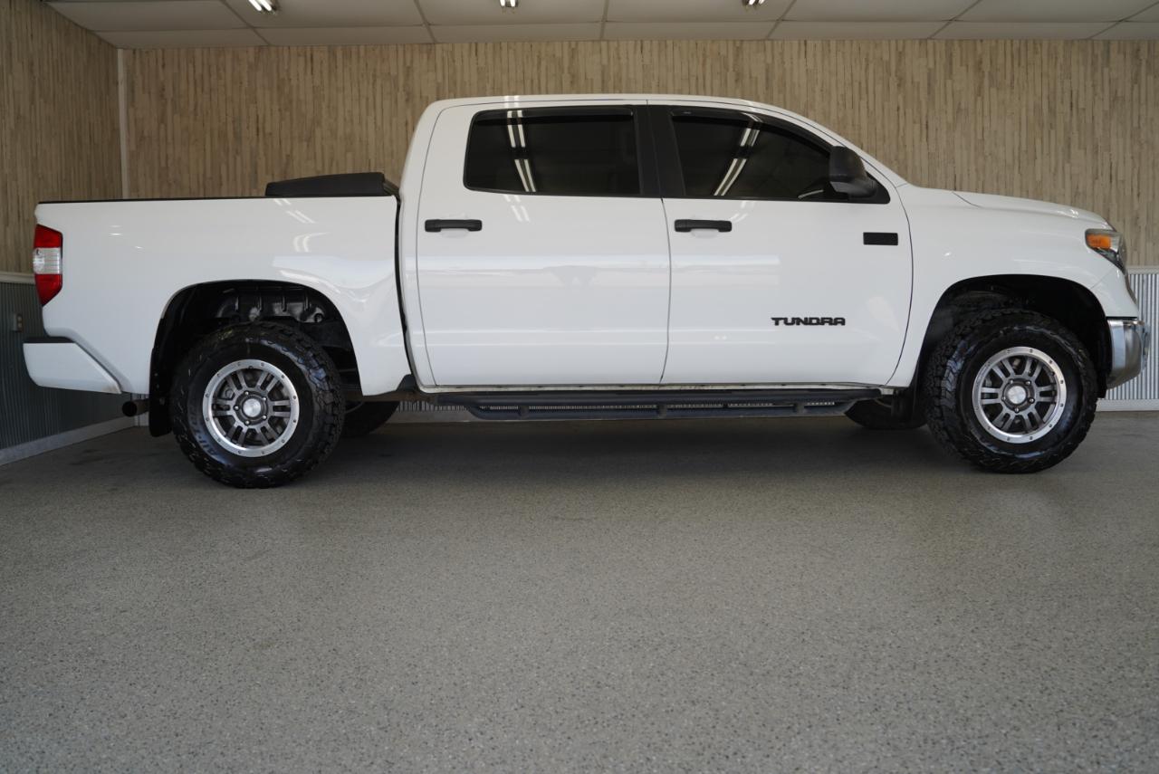 Toyota Tundra 4WD  2020