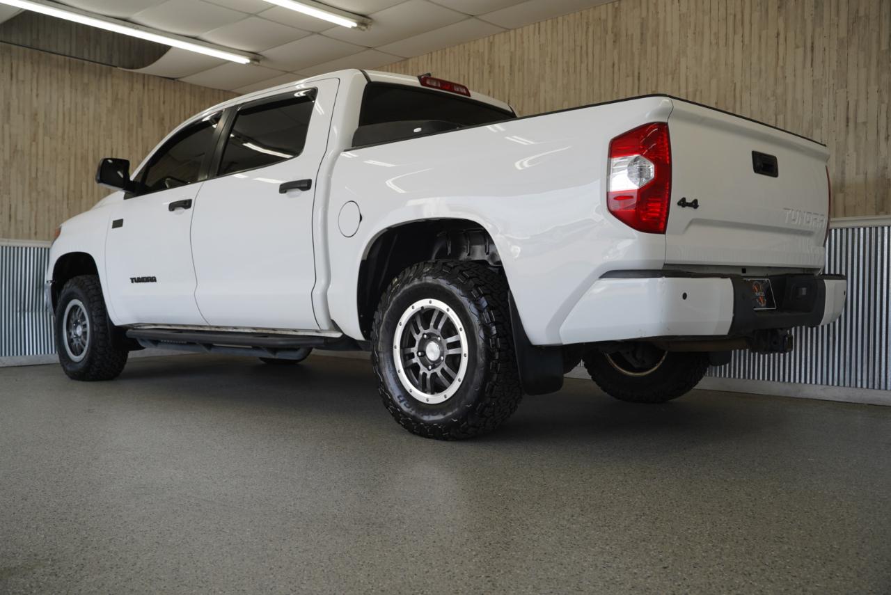 Toyota Tundra 4WD  2020