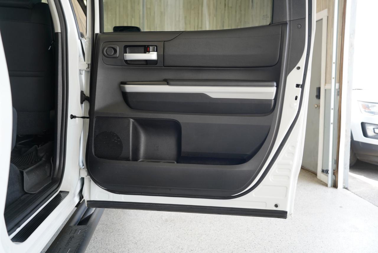 Toyota Tundra 4WD  2020