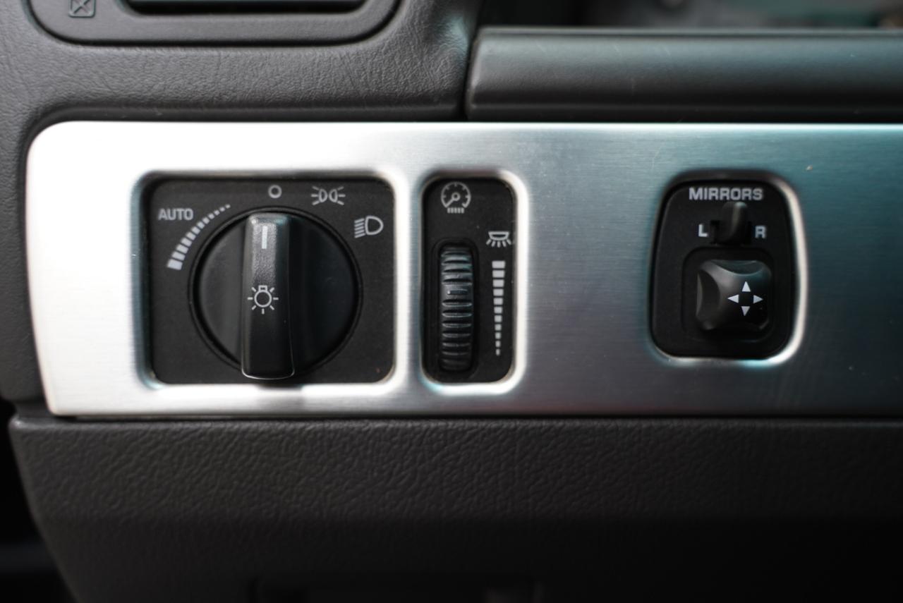 Ford Thunderbird 2dr Conv w/Hardtop Premium 2002