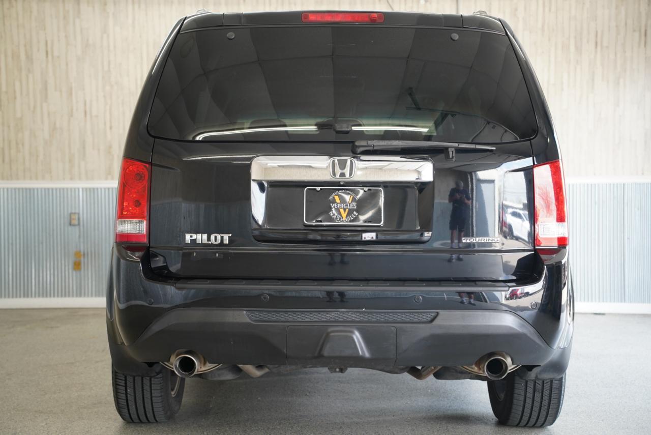 Honda Pilot 2WD 4dr Touring w/RES & Navi 2012