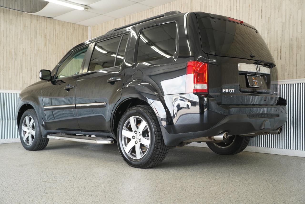 Honda Pilot 2WD 4dr Touring w/RES & Navi 2012