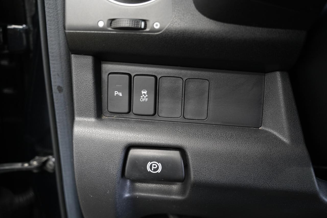 Honda Pilot 2WD 4dr Touring w/RES & Navi 2012