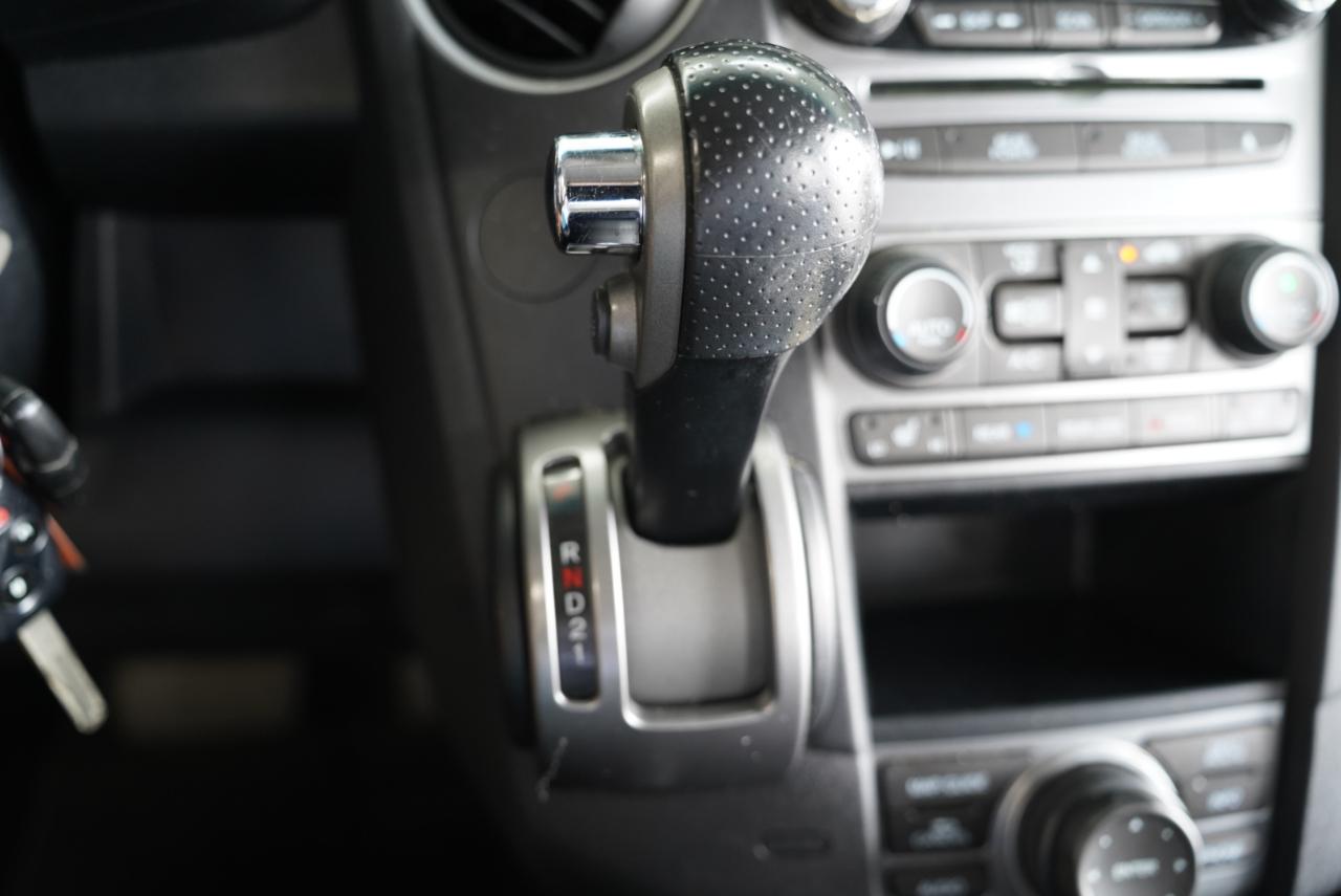 Honda Pilot 2WD 4dr Touring w/RES & Navi 2012