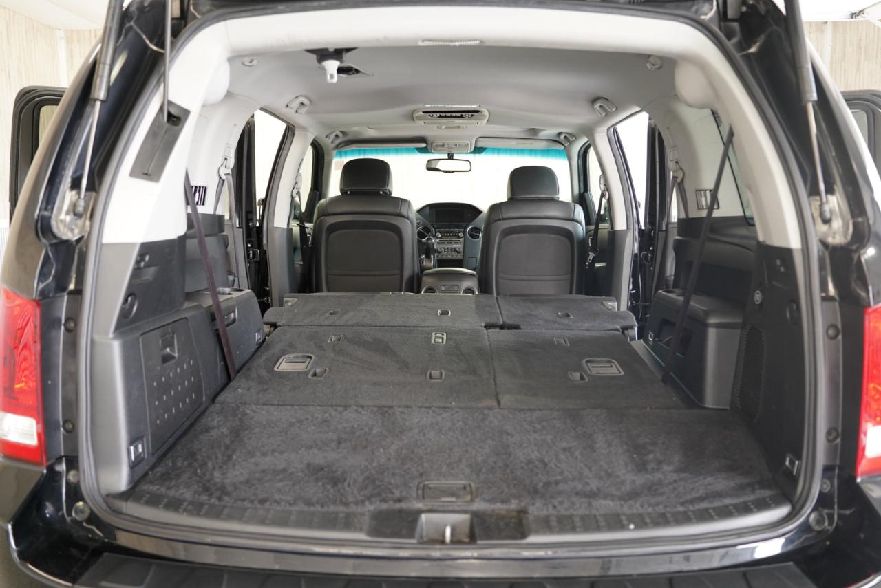 Honda Pilot 2WD 4dr Touring w/RES & Navi 2012