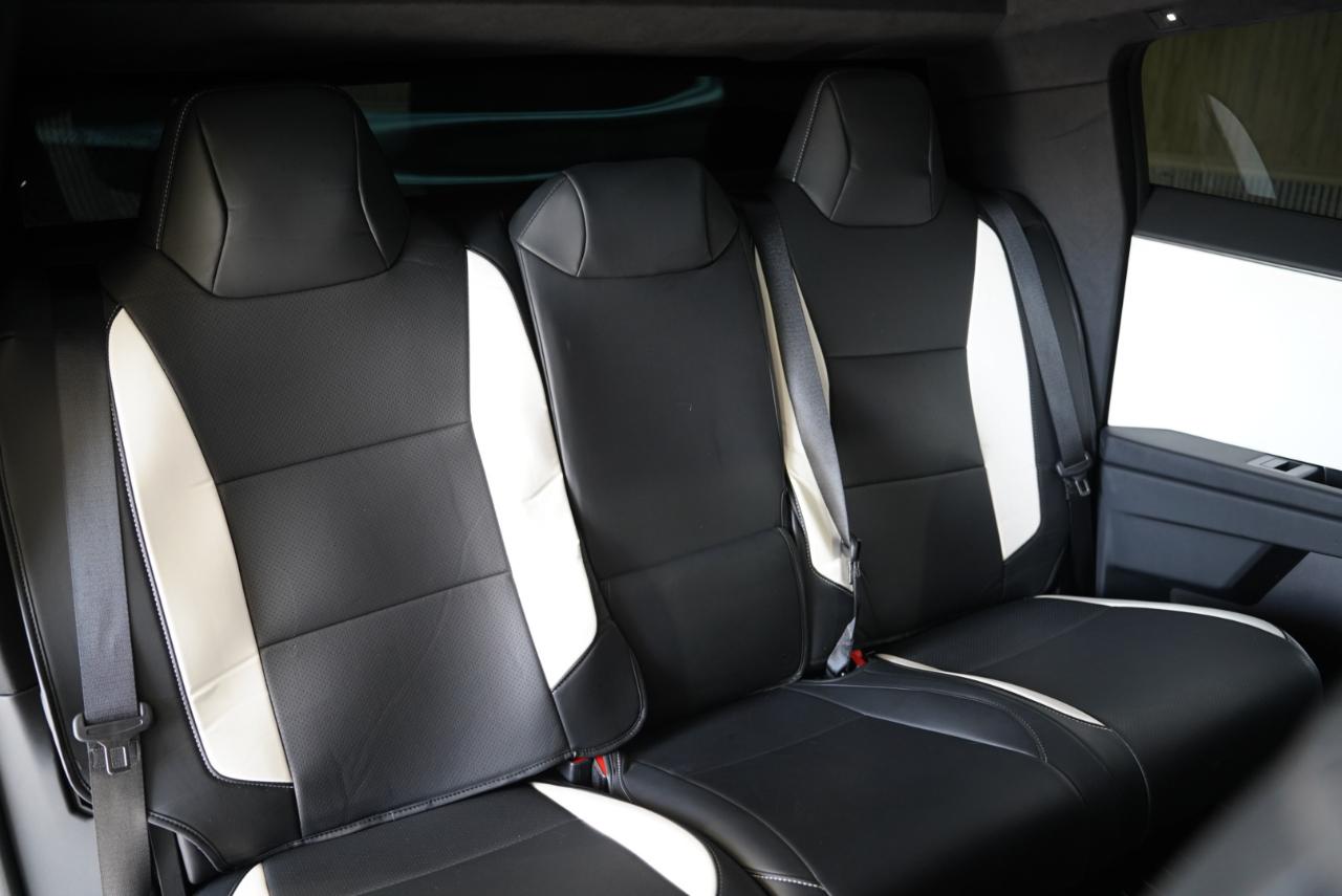 Tesla Cybertruck AWD 2024