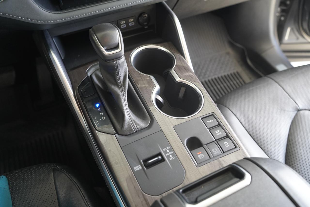 Toyota Highlander Hybrid Limited AWD (Natl) 2023