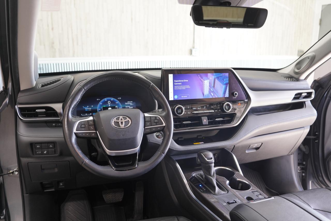 Toyota Highlander Hybrid Limited AWD (Natl) 2023