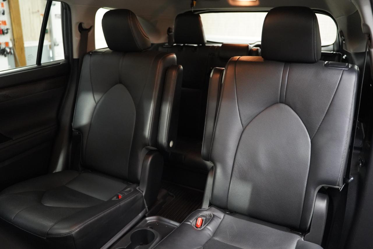 Toyota Highlander Hybrid Limited AWD (Natl) 2023