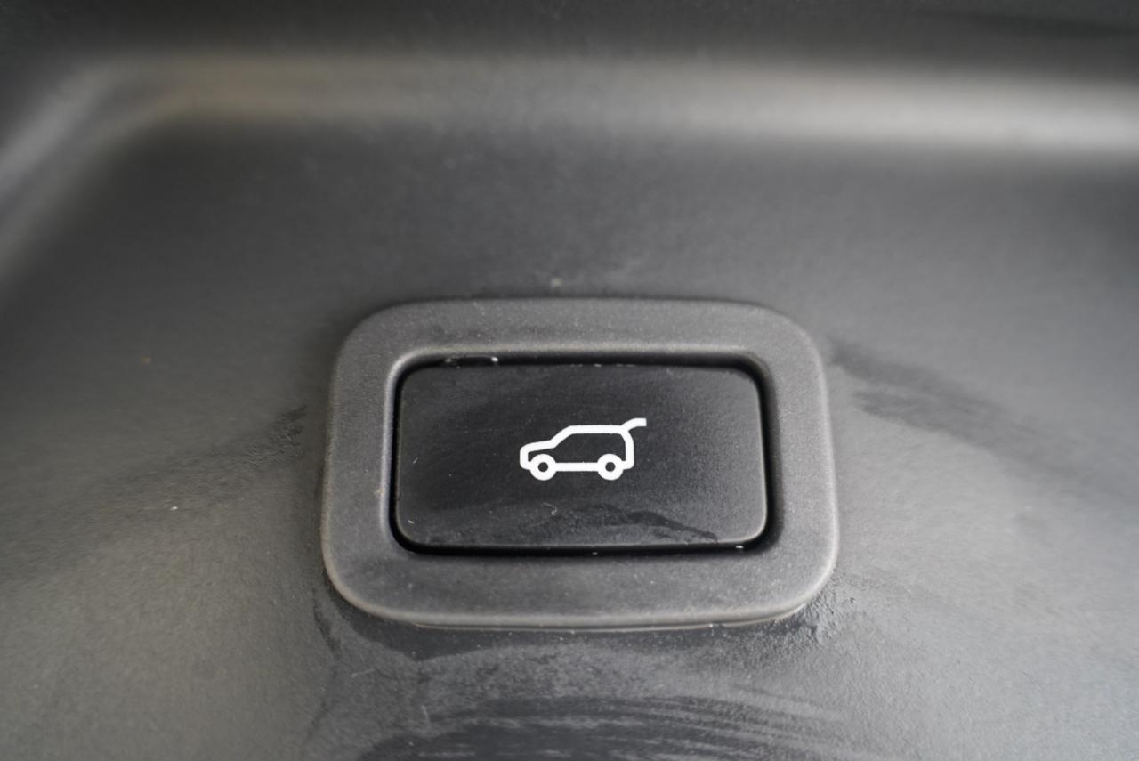 Land Rover Range Rover V8 Supercharged SWB 2017