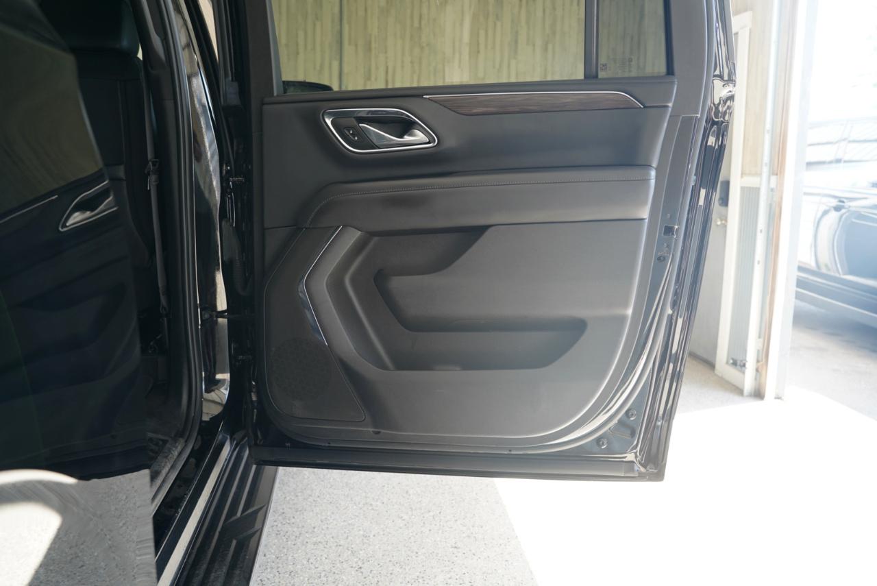 Chevrolet Suburban 4WD 4dr LS 2023