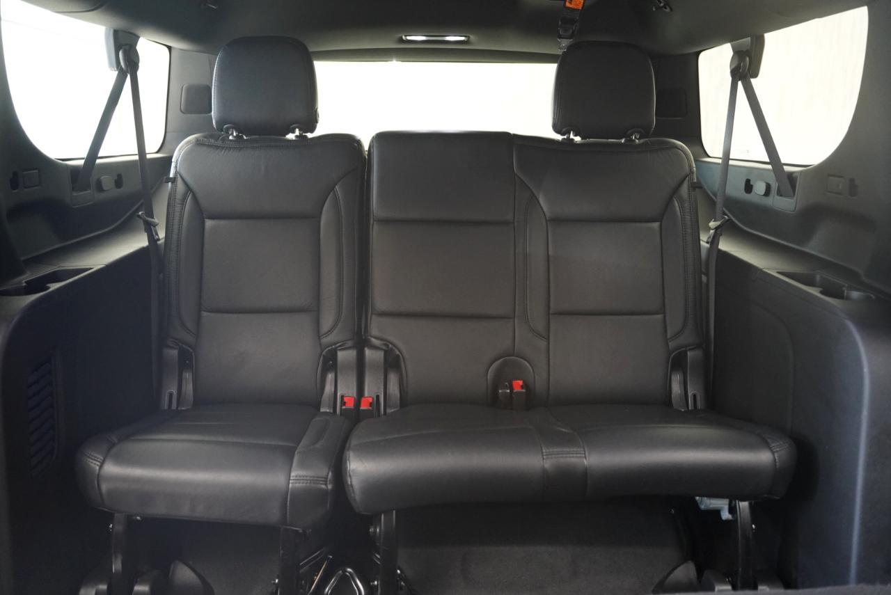 Chevrolet Suburban 4WD 4dr LS 2023