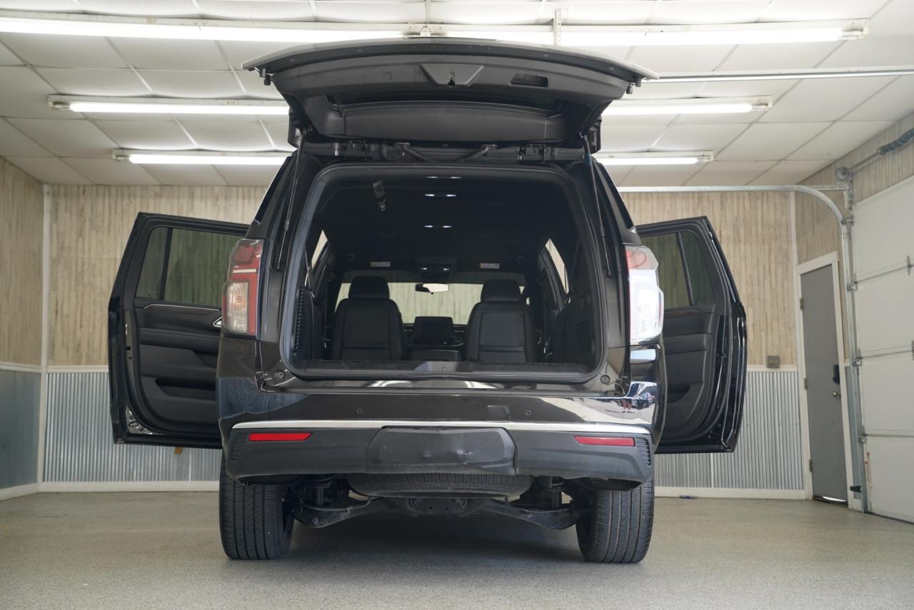 Chevrolet Suburban 4WD 4dr LS 2023