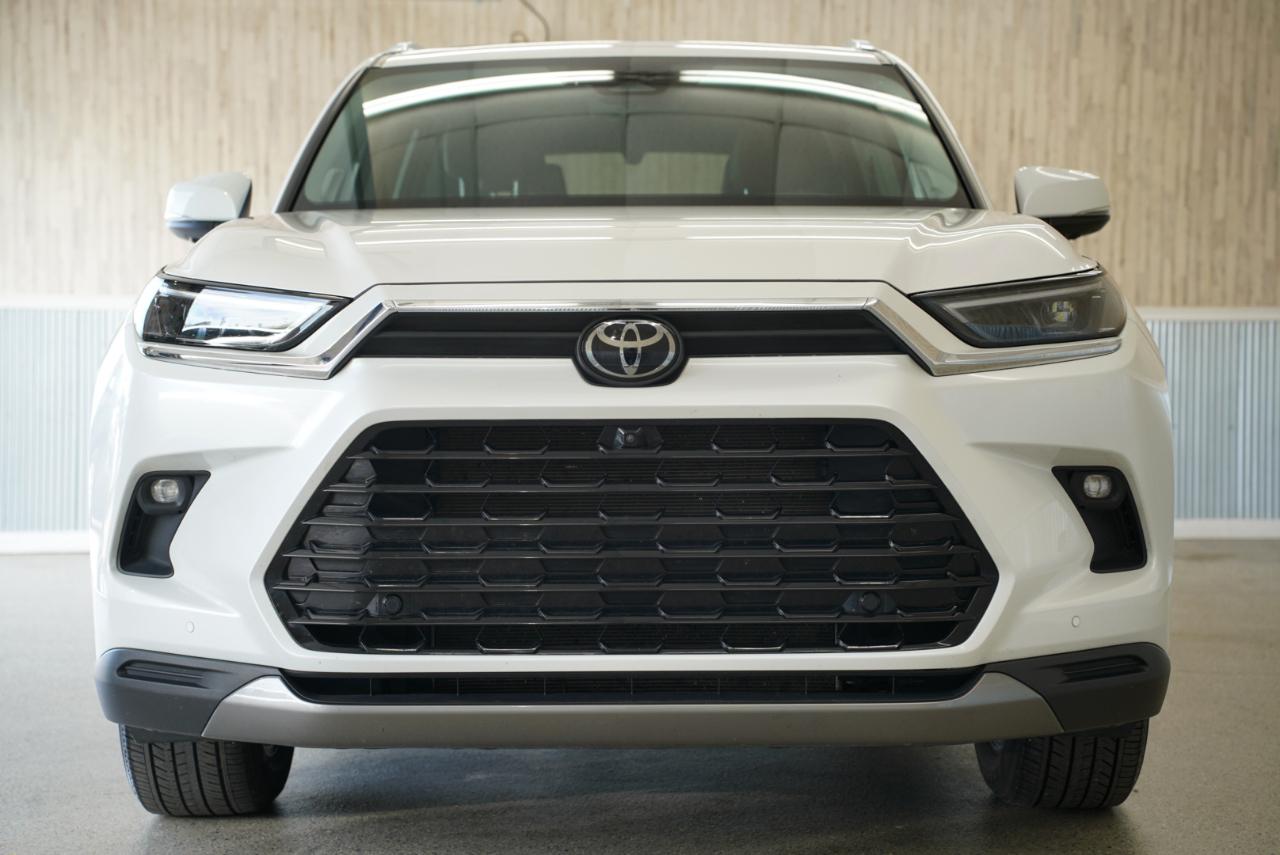 Toyota Grand Highlander  2024