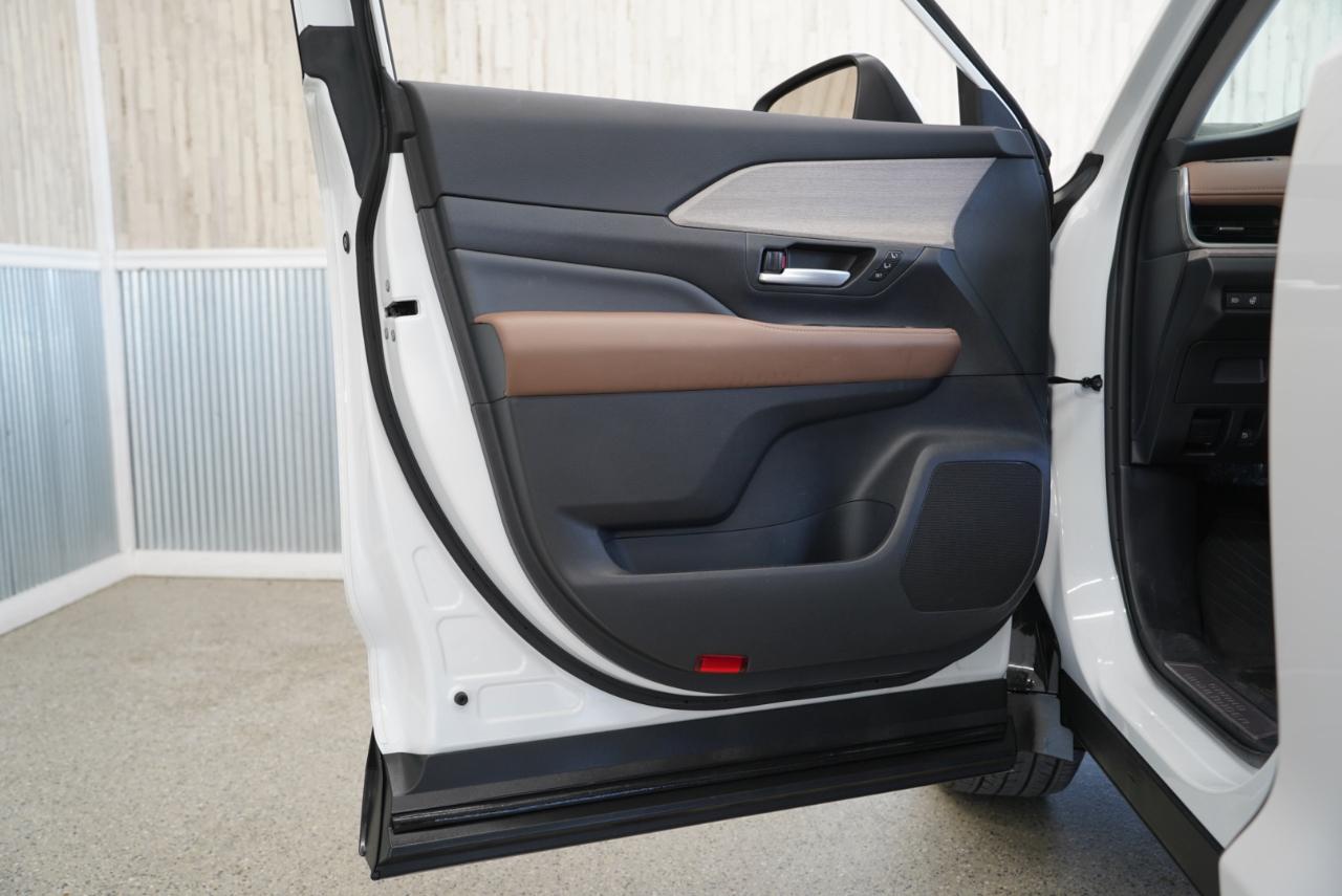 Toyota Grand Highlander  2024