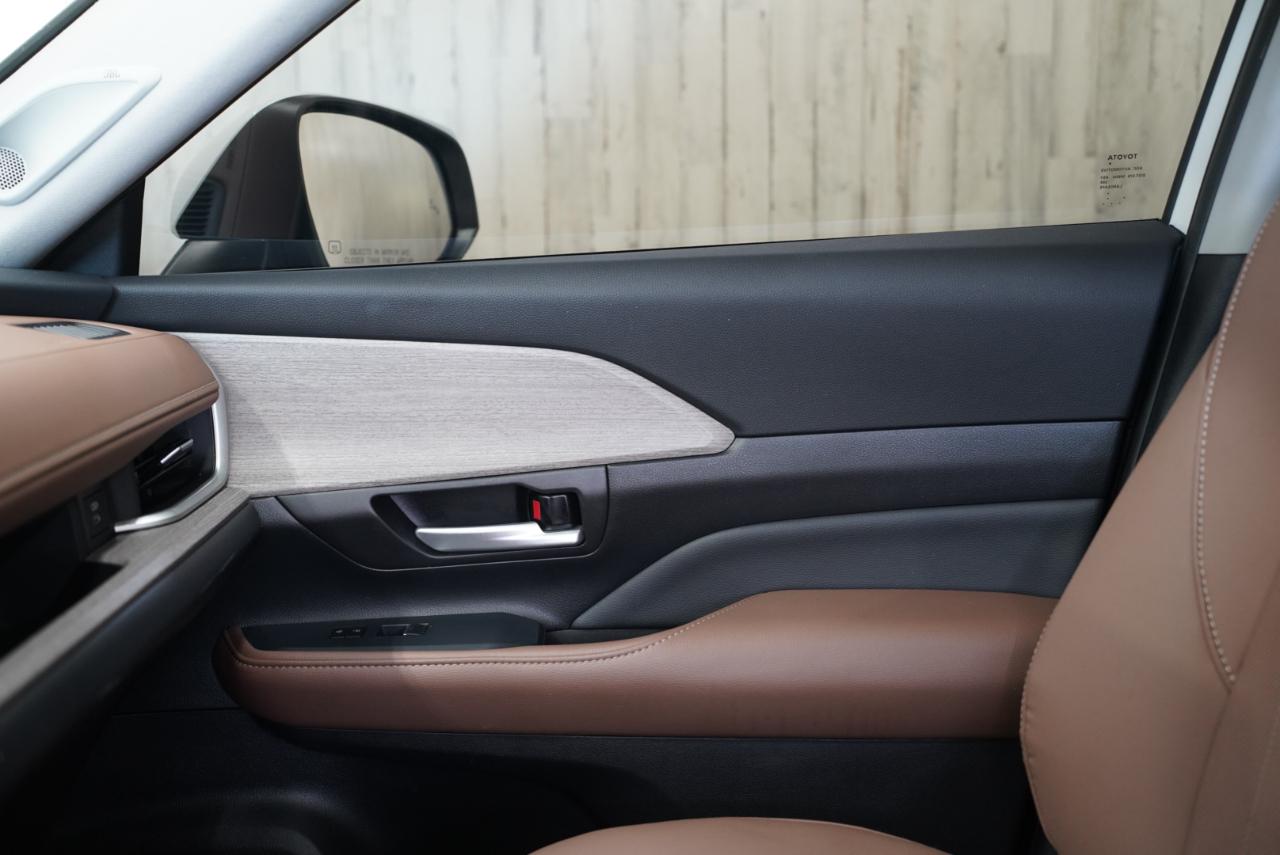 Toyota Grand Highlander  2024